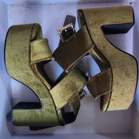 JEFFREY CAMPBELL CRUSHED GREEN VELVET PLATFORMS - Picture 1 of 5